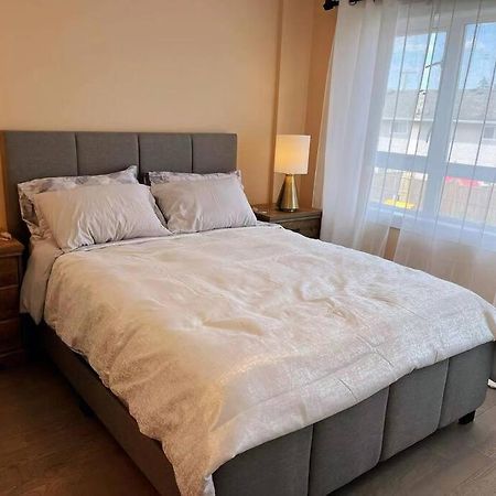 Brand New Luxury 2-Bedroom Townhouse. Дънкан Екстериор снимка